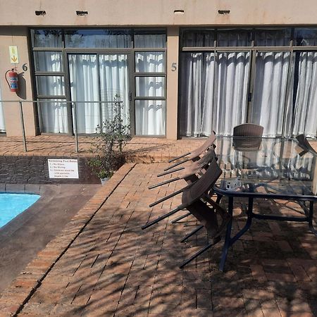 Aviators Retreat B&B Krugersdorp Exterior foto